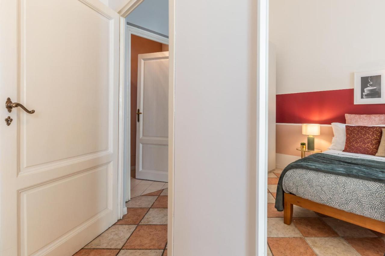 Wine Apartments Florence Pinot Exterior photo